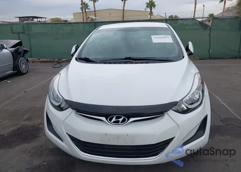 2015 Hyundai Elantra Se z USA, uszkodzony, nr VIN 5NPDH4AE4FH590128